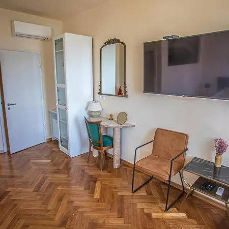 Guest house The Heart Of Palace Riva Luxury Room